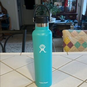 Hydro Flask 24oz Standard Mouth Stainless Steel Water Bottle